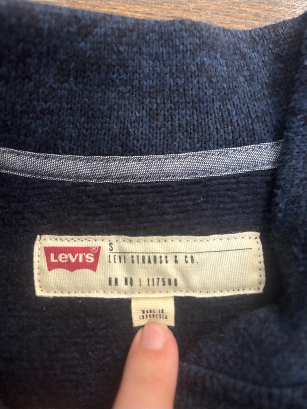 Levi's Navy Snap-Front Lightweight Shirt Jacket - Picture 2 of 4